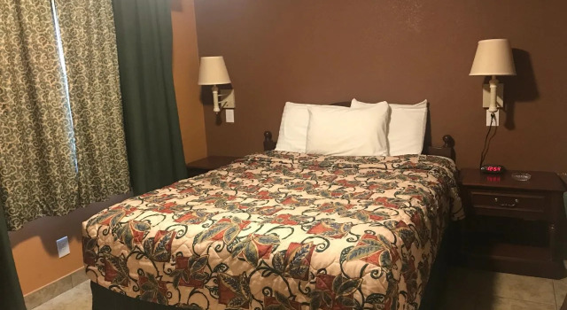 New Corral Motel