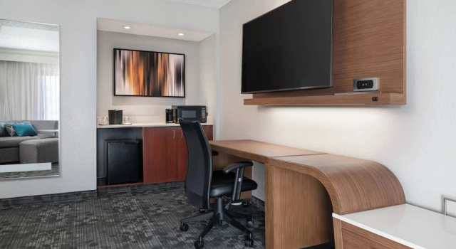 Четырёхместный люкс Residence Inn by Marriott Las Vegas Convention Center