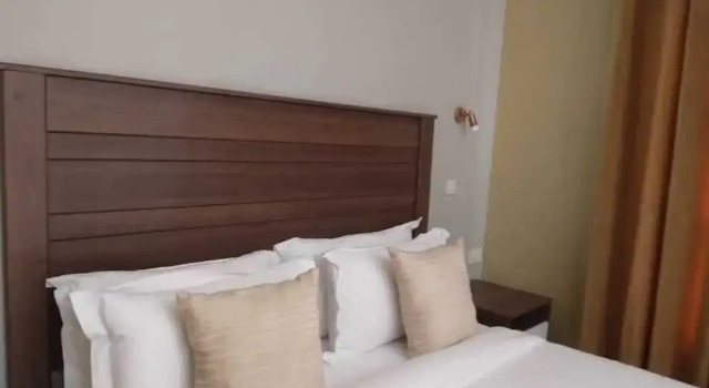 Etang Guest House