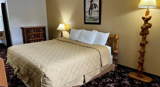 Buffalo Bill's Antlers Inn