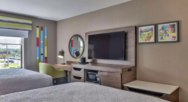 Четырёхместный номер Standard Hampton Inn & Suites Keene
