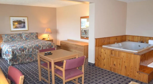 Студия Sky Lodge Inn & Suites - Delavan