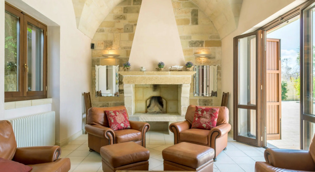 Masseria Le Giare In Carpignano Salentino
