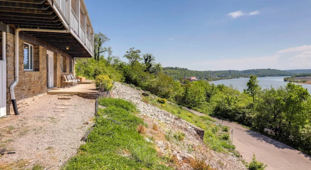 Wooded Apt w/ River Views, 3 Mi to Dtwn Cincinnati, Buchen Sie Hotel Cincinnati Ohio, in der Nähe von Walker Park