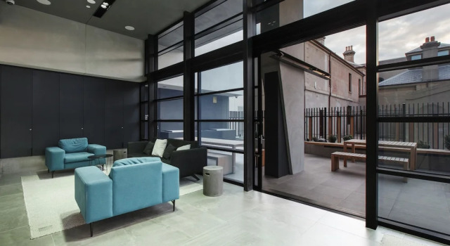 Ocean Views - Top Location - Parking - Restaurants, Book Hotel Melbourne 
