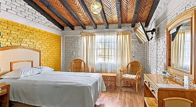 Run of House Hotel Hacienda Montesinos
