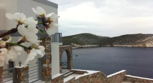 Syros Villas at Achladi Gulf, Réserver Villa Vari Syros