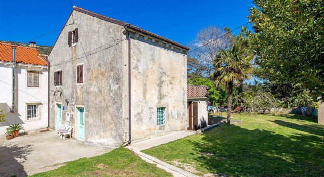 3 Bedroom Lovely Home In Nerezine, Prenota Hotel Hotel a Isole Quarnerine con parcheggio, Parcheggio