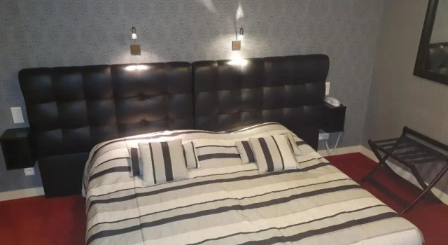 Двухместный номер Economy Hôtel de La Croix dOr