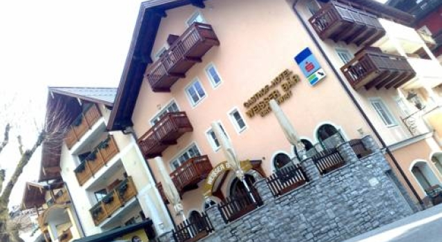 Hotel Weisser Bär, Book Hotel Sankt Wolfgang im Salzkammergut 