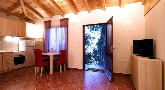 Коттедж с 2 комнатами с красивым видом из окна Harmonia Bungalows & Pool