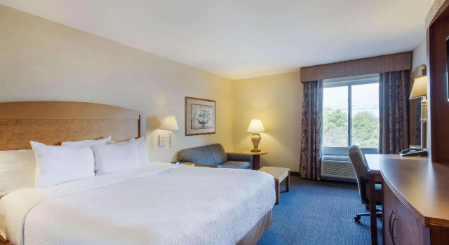 Номер Deluxe La Quinta by Wyndham Islip - MacArthur Airport