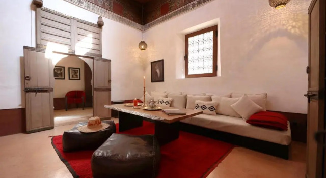 2 Bedrooms Suite Dar Akal