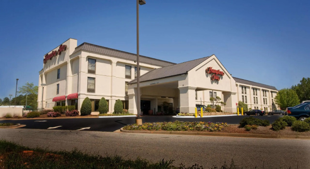 Четырёхместный номер Standard Hampton Inn Atlanta-Newnan