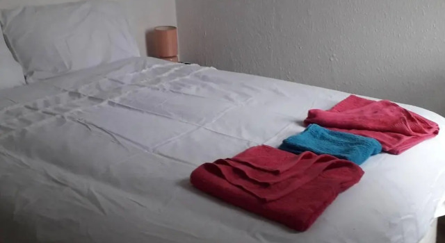 Grand 4-bed Quasi Semi House in Manchester, Prenota Casa vacanze Hotel a Trafford con parcheggio, Parcheggio