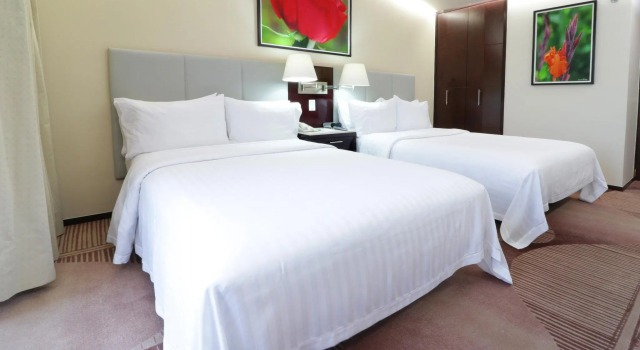 Четырёхместный номер Standard Holiday Inn Mexico City - Trade Center by IHG