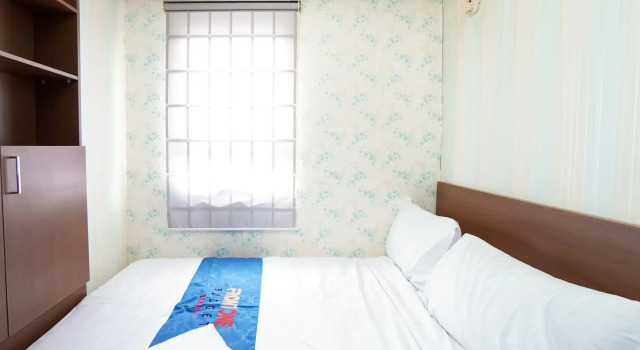 Suite Front One Budget Bekasi