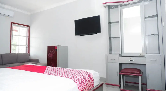 Deluxe Suite OYO 1284 Executive Residence