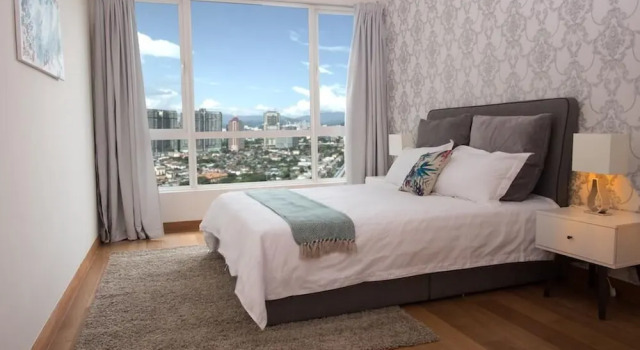 Crest Luxury Apartment - 3 Beds - 5min Twin Towers, Забронировать Апартаменты/квартира Отели Куала-Лумпура с парковкой, рядом с Petronas Philharmonic Hall KLCC, Парковка