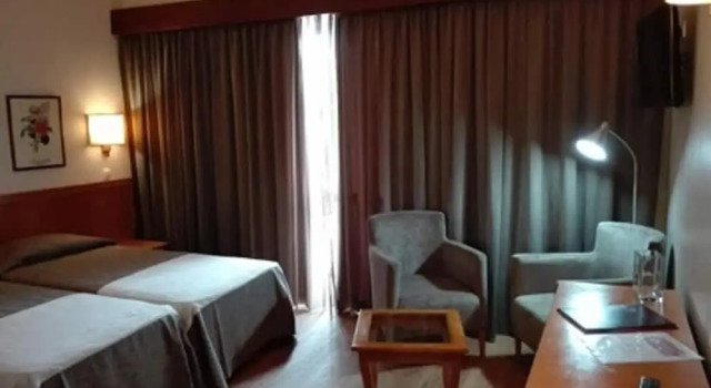 Одноместный номер Standard Hotel Do Centro