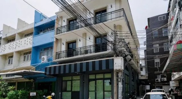 MoonhouseBKK | Boutique hotel room, Забронировать Бутик-отель Бутик-отели Бангкока, рядом с Банкогский международный торговый и выставочный комплекс, Бутик-отель