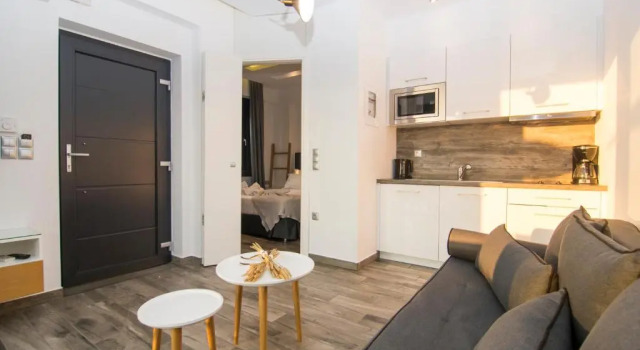 Апартаменты The View Sofas Apartments