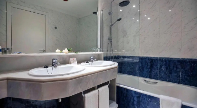Четырёхместный номер Standard ALEGRIA Costa Ballena Aquafun & Spa