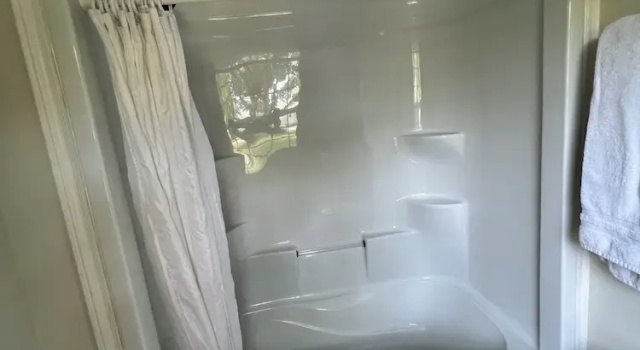 Четырёхместный номер Standard Цокольный этаж The Cavendish Motel