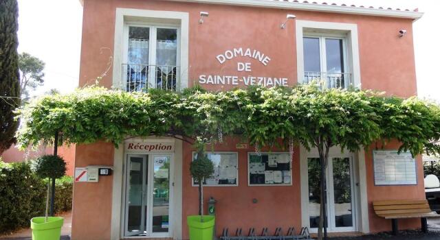 Domaine Sainte Veziane, Book Hotel Bessan Hérault