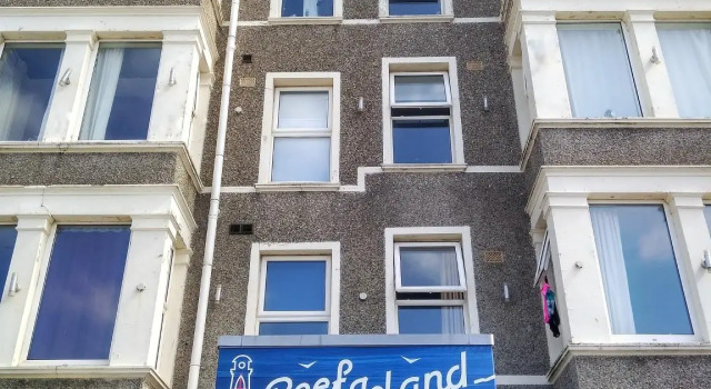 Reef Lodge, Rezervasyon Otel Newquay Cornwall