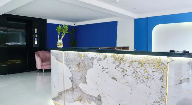 Blue Waves Hotel