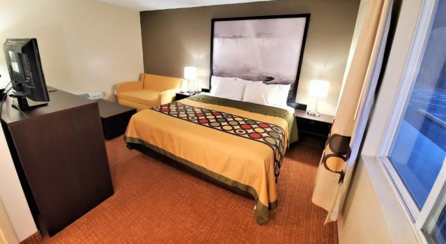Номер Standard Super 8 By Wyndham Monticello