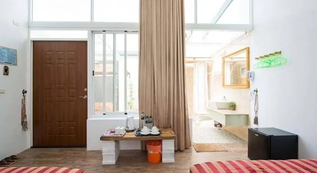 Wild Stack B&B, Забронировать Отель «постель и завтрак» Отели в центре Хенгчун, в центре, Завтраки