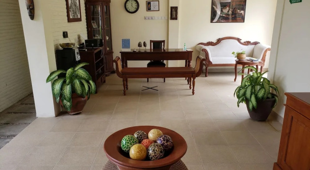 Bruga Villas Restaurant and Spa, Prenota Boutique Selong Belanak Lombok