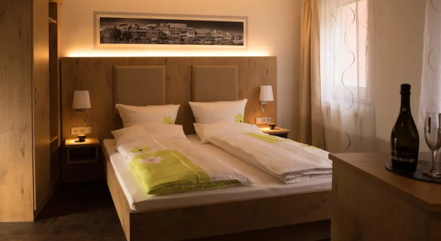 Апартаменты Classic Ferienwohnung am Griesgarten