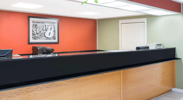 Super 8 by Wyndham Dothan, Buchen Sie Gasthaus Mini-Hotels in Alabama, Gasthaus