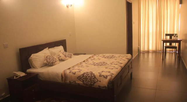 Standard Doppel Zimmer Kenendia Hotel