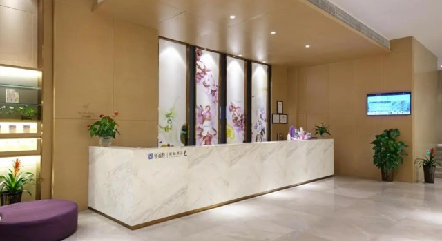 Lavande Hotel Chengdu Chunxi Road, Boek Hotel Hotels in Chengdu met parkeren, Parkeren