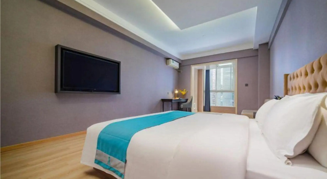 Super 8 Hotel (Xi'an Zhuque Street TV Tower Subway Station), Book Hotel Hoteller i Shaanxi med parkering, Parkering