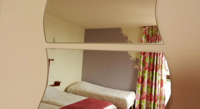 Двухместный номер Prestige LHÔTEL de CHARTRES - LOGIS