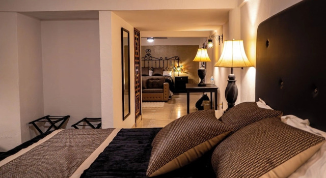 Mansión del Cobre, Book Hotel Hoteller i Chihuahua med parkering, Parkering