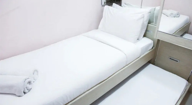 Standard Zimmer Best Price 2BR Mutiara Bekasi Apartment
