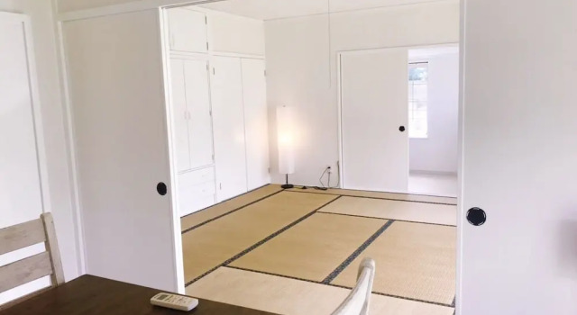 Kominka White House, Забронировать Отель Отели Накидзин 3 звезды, рядом с Nakijin Gusuku Castle, 3*