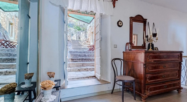 Beautiful Home in Mokalo With Wifi and 2 Bedrooms