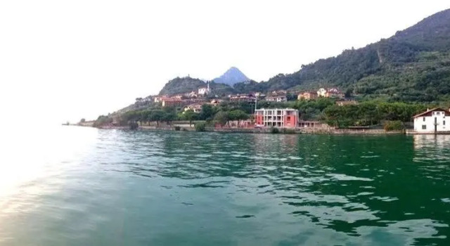 A Lago, Buchen Sie Hotel Marone Iseosee