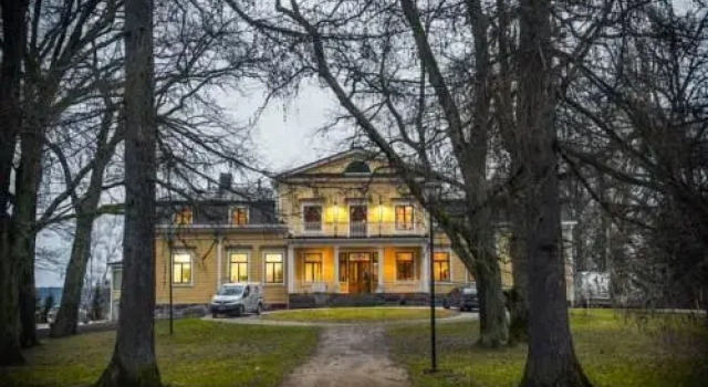 Mukkulan Kartano, Rezervovat Hotel Hotely v Messila Ski se snídaní, Snídaně