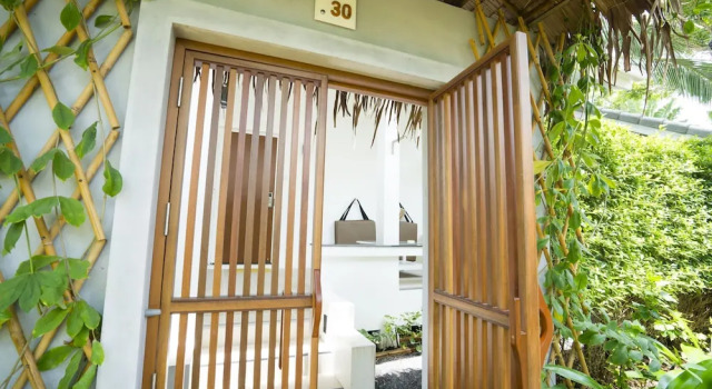 Люкс с балконом Kings Garden Resort - SHA Plus