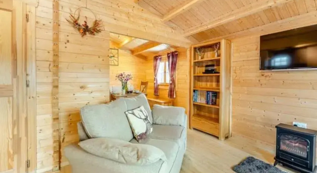 Lochinvar - Clydesdale Log Cabin with Hot Tub