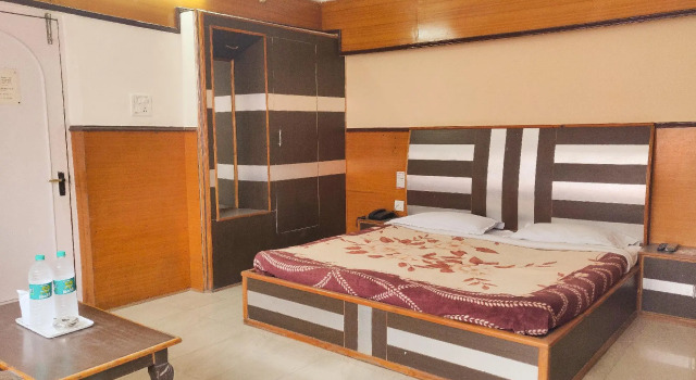 Номер Deluxe Hotel Amit - 5 Mins Drive to Airport