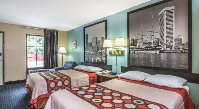 Четырёхместный номер Standard Super 8 by Wyndham Camp Springs/Andrews AFB DC Area